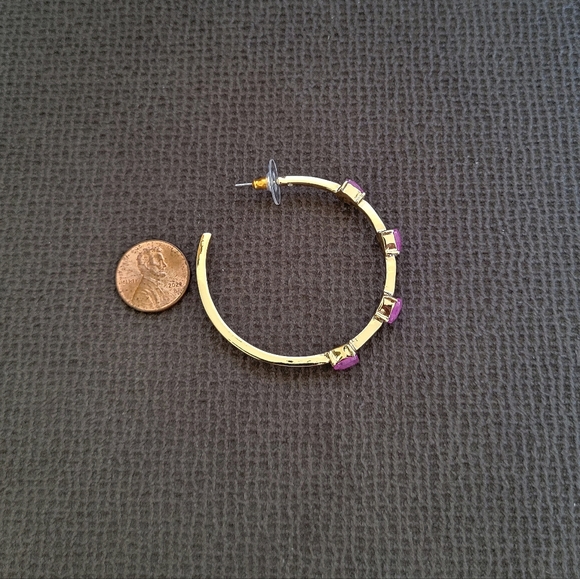 Betsey Johnson Faceted Lilac Heart💜 Hoop Earrings - Picture 6 of 16